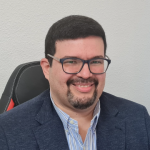 Enrique Vásquez, experto en derecho de extranjería en España. Fundador de Gente que Comunica